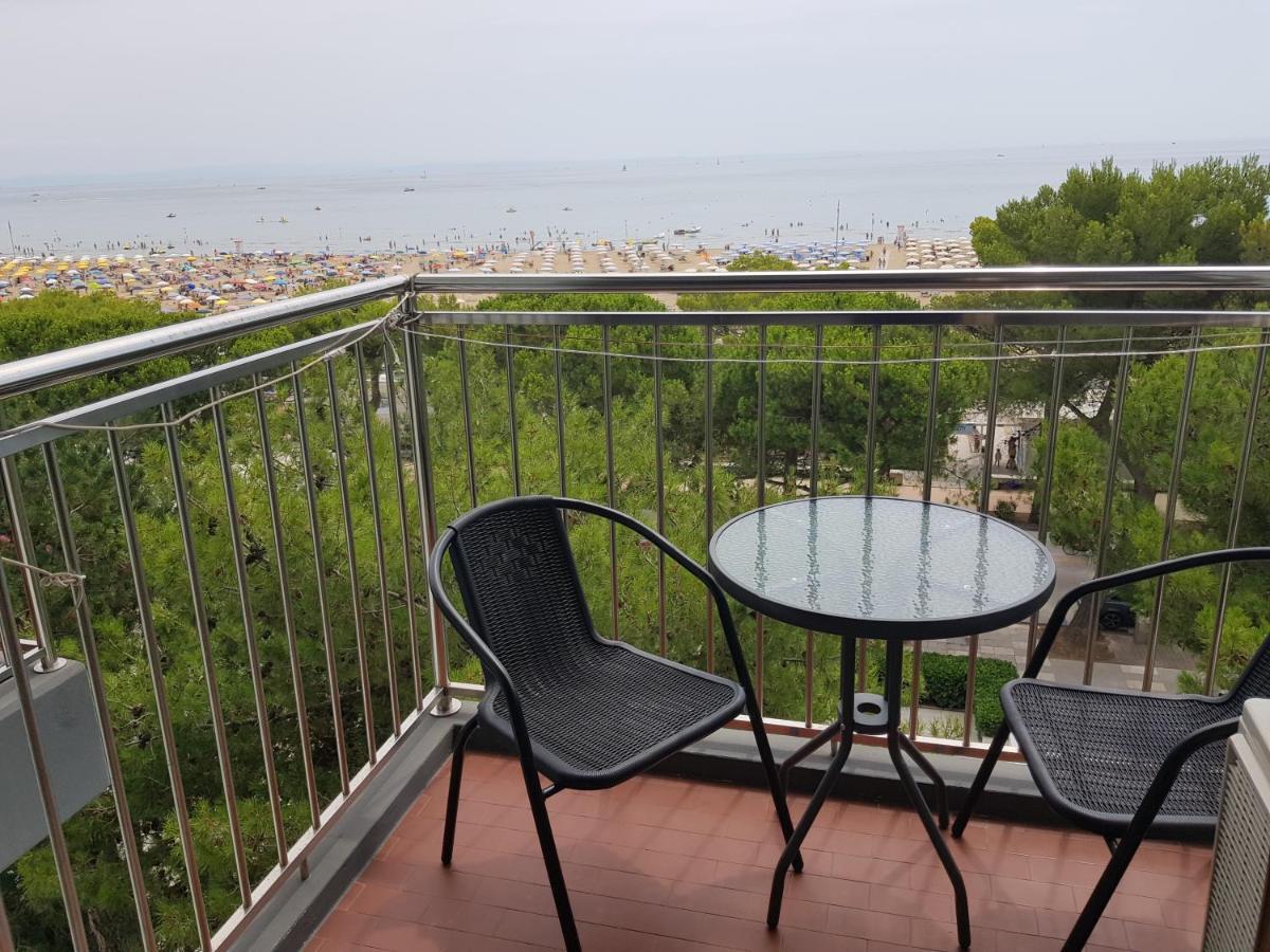 International Seaview Apartments Lignano Sabbiadoro Luaran gambar