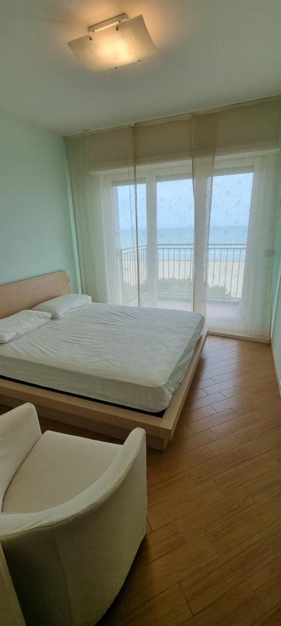 International Seaview Apartments Lignano Sabbiadoro Luaran gambar