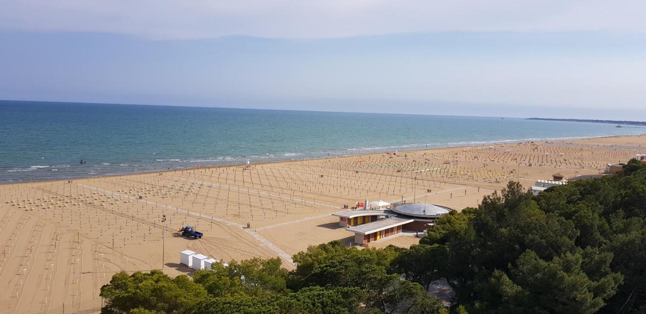 International Seaview Apartments Lignano Sabbiadoro Luaran gambar