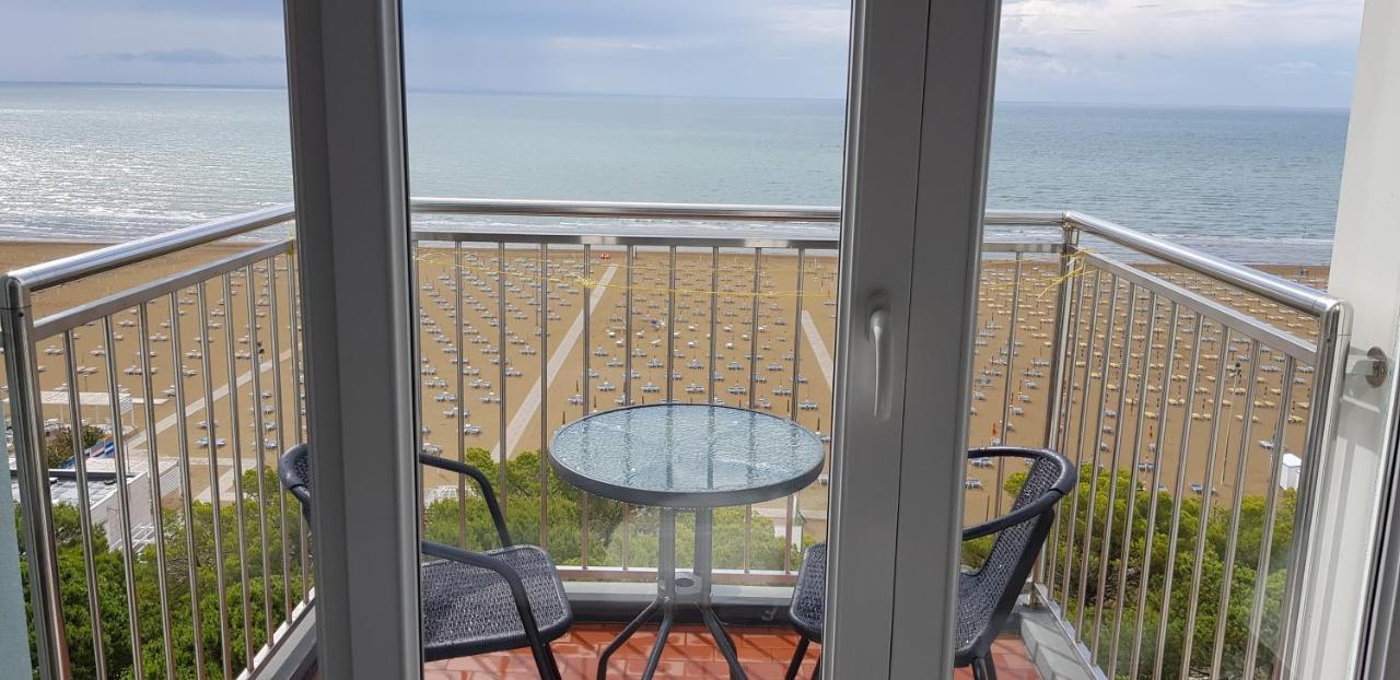 International Seaview Apartments Lignano Sabbiadoro Luaran gambar